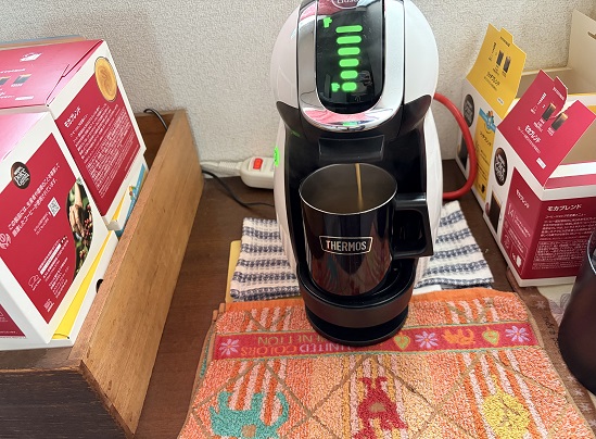 【写真】ドルチェグストで抽出するコーヒー